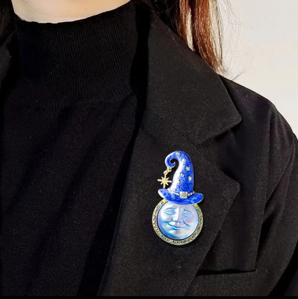 Moon Witch brooch pin enamel vintage style New 18k GP Swarovski crystals Ab - Picture 13 of 13